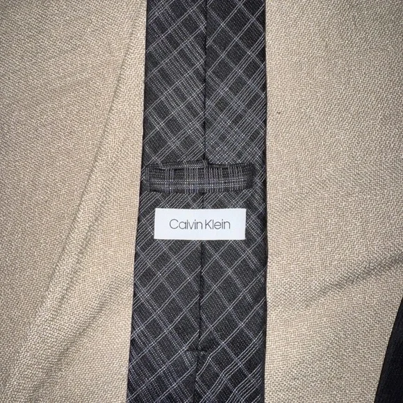 Calvin Klein/Kenneth Cole Dress Tie Bundle (FREE SHIPPING) - Picture 3 of 5